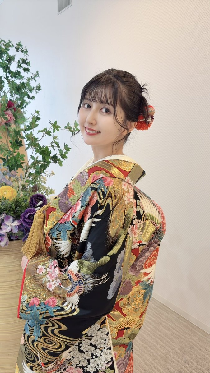 駒形友梨_official tweet media