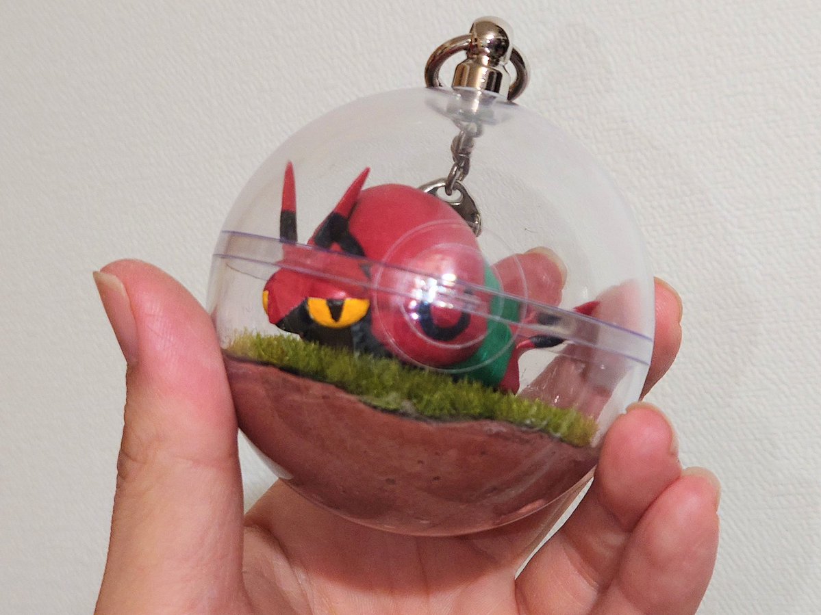 フシデのおでかけケースできた！
ツリーに制作過程をぶら下げていきます