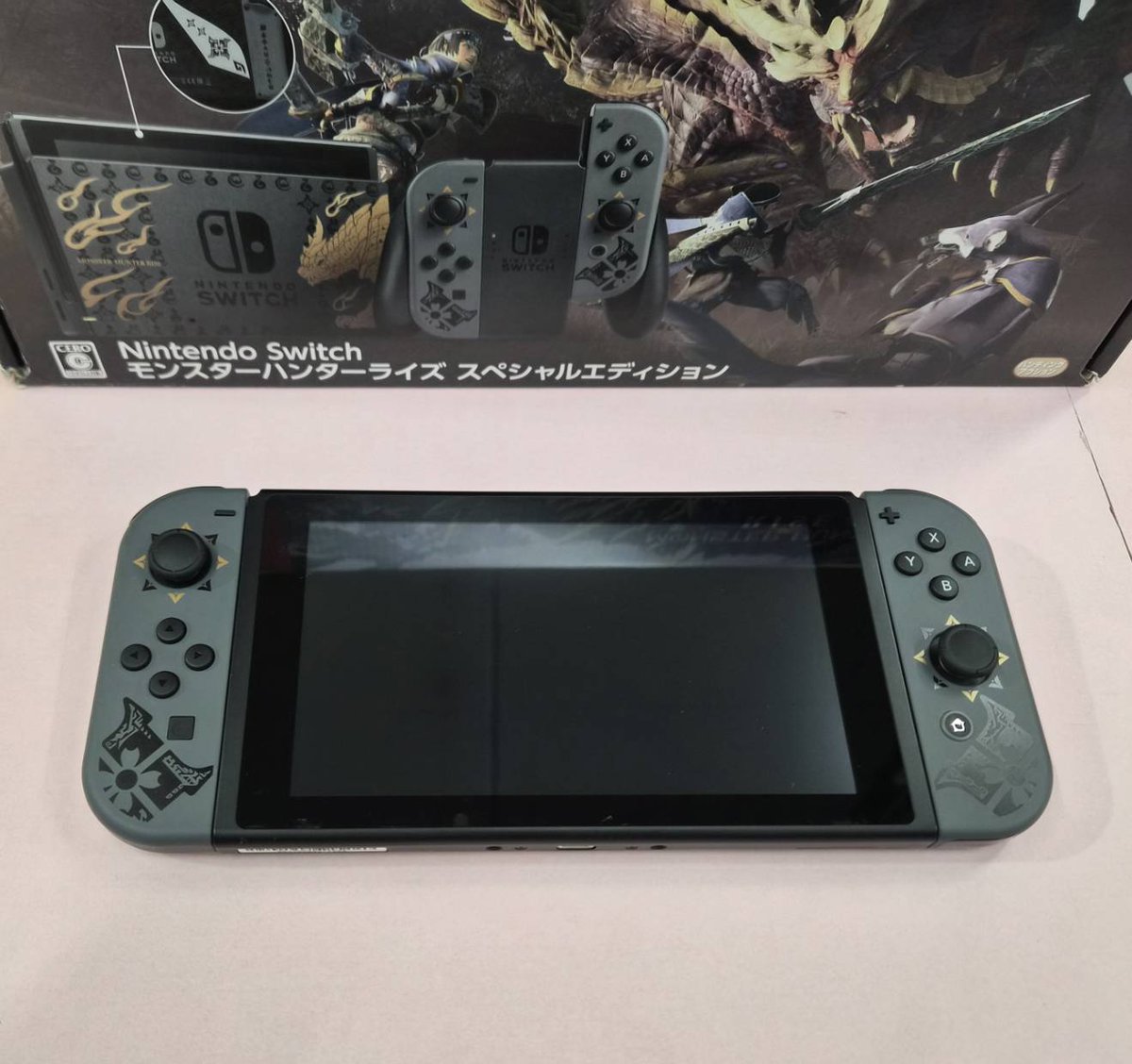 Switchモンスターハンターライズスペシャルエディション。概ね綺麗です 