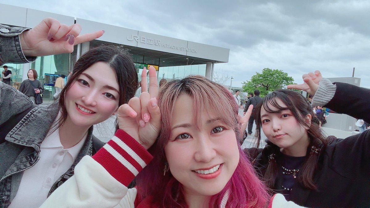 さくらまつりatひたちぎんざもーる
ありがとうございましたー！！

今年初の遠征ライブ⸜(*ˊᗜˋ*)⸝
めちゃめちゃ楽しかったです！

ありがとう、茨城！
ありがとう、日立ー！！
ありがとう、よって家！！！