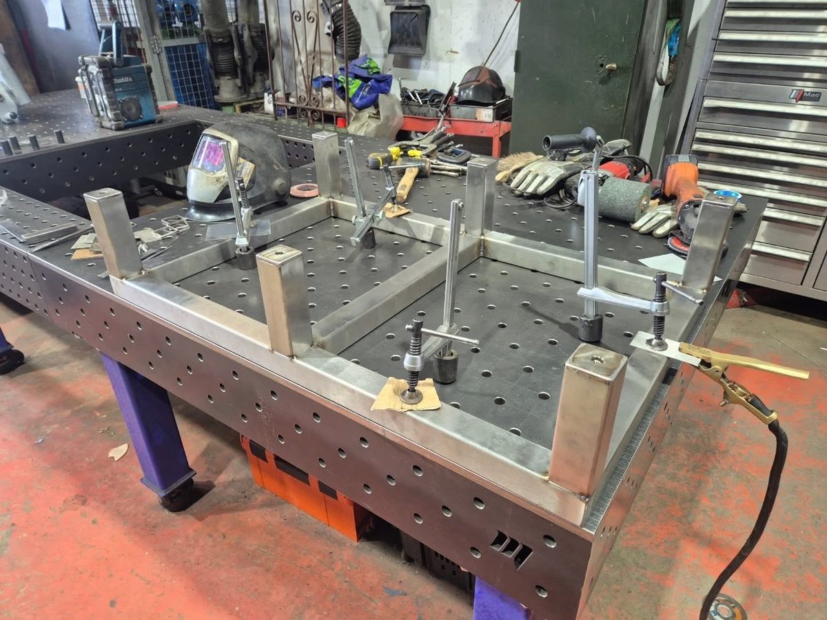 SAS_WELDING's tweet photo. Stainless steel Machine stand

Made for a local chippy 🍟 

*Adjustable feet 
*Heavy-duty 
*all 316 S/S

A 3mm box section frame 
with a 3mm laser cut top.

#foodgrade
#madetomeasure #customfabrication
#foodproduction
#glastonbury https://t.co/K7v8j7eR8j