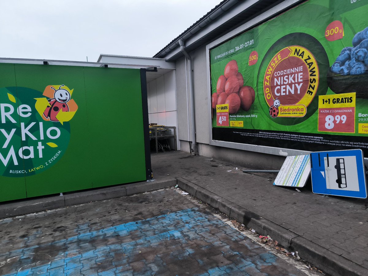 Andrzej Zajst tweet media