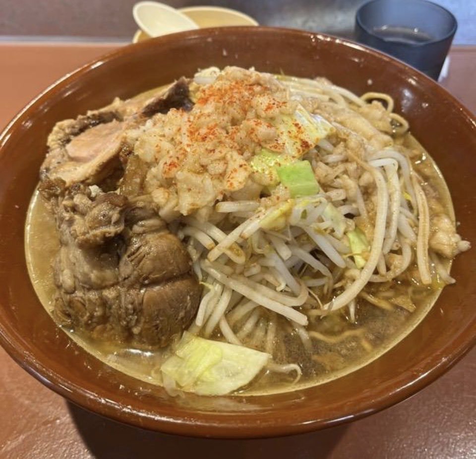 Kxx5L's tweet photo. #THESUNCOMEN
『ラーメン』 と生玉子
ゴッツい豚が2枚😂
𝐓𝐡𝐚𝐧𝐤 𝐲𝐨𝐮 です♪
来週から忙しいんだよね...
これで頑張れそうです https://t.co/aZSCkpT9Ac
