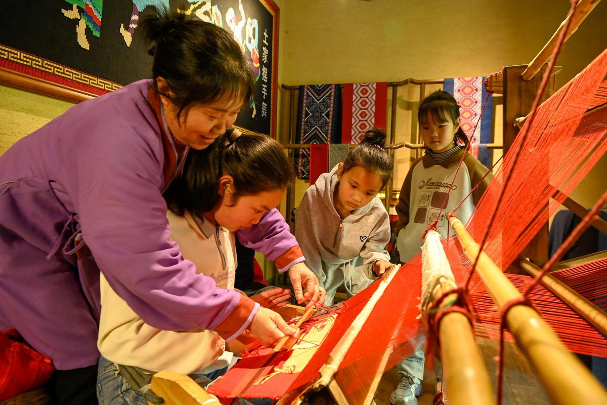 China Xinhua News tweet media