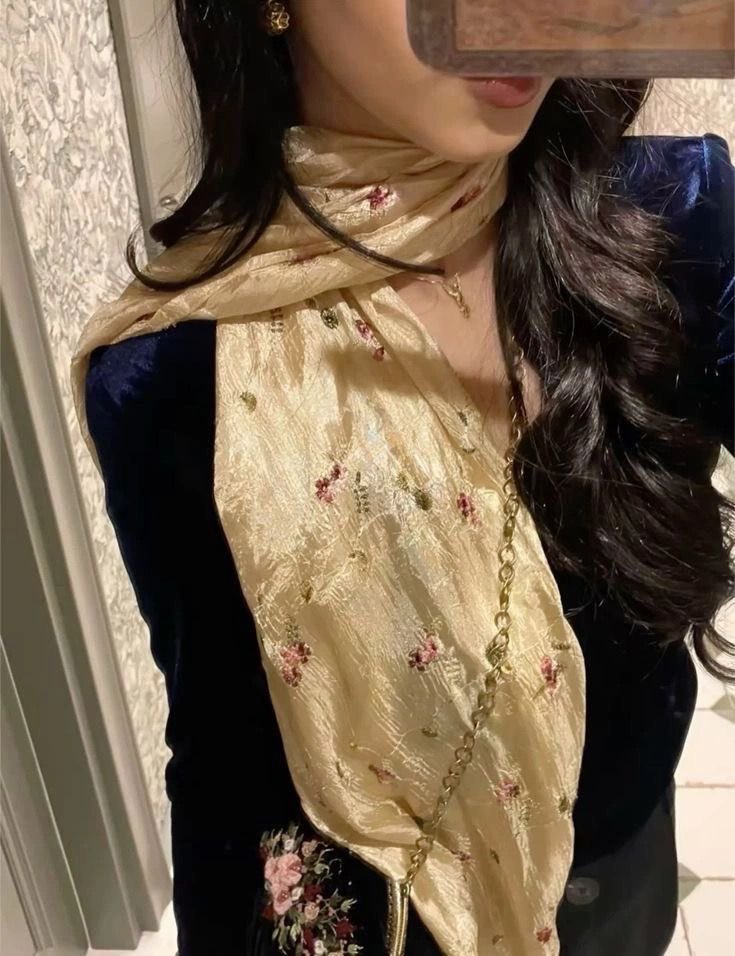 mary sue tweet media