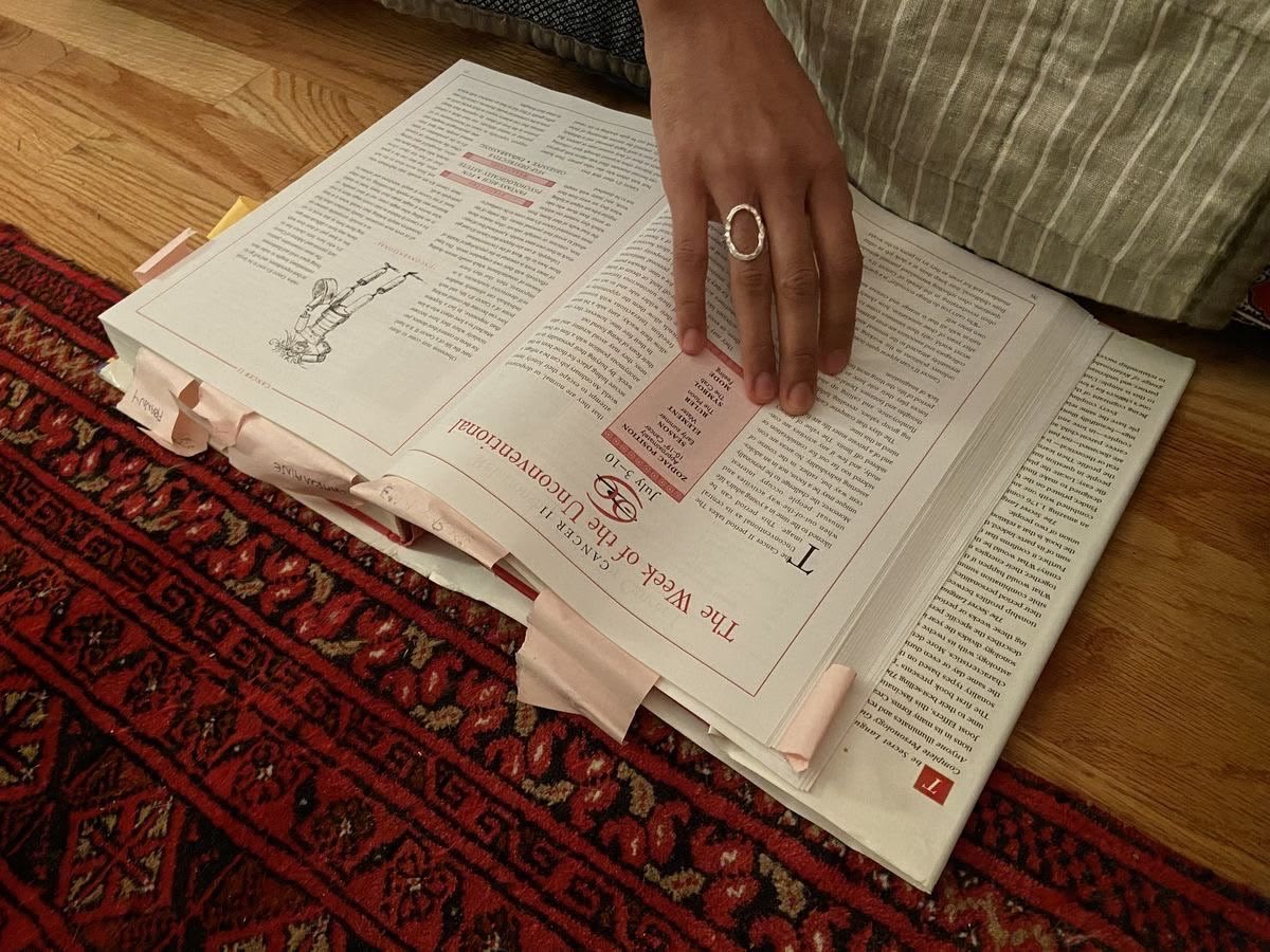 mary sue tweet media