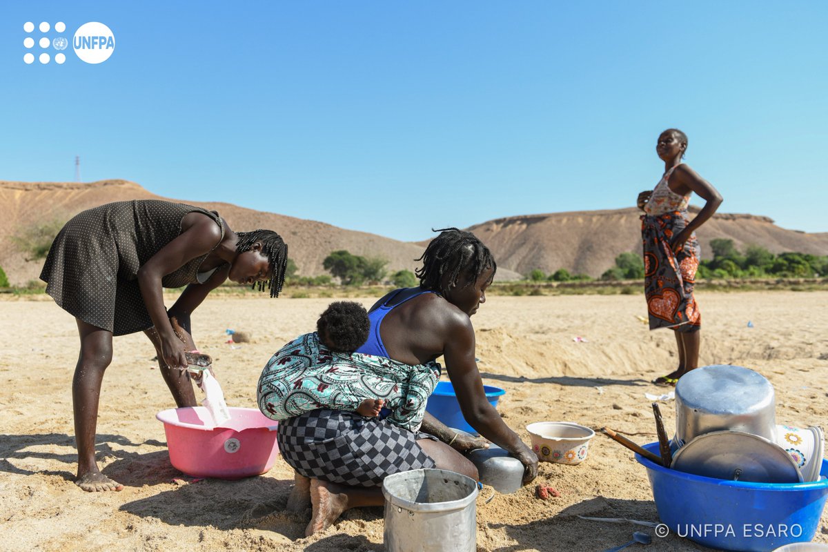 UNFPA_ESARO's tweet image. Climate change brings a cruel paradox: too much water or too little. Both lead to the same result: collapsed health systems and heightened risks for women. We need climate-resilient health infrastructure now. 🌍🌪️ 

#ClimateAction #GlobalHealth #WaterIsLife #SRHR