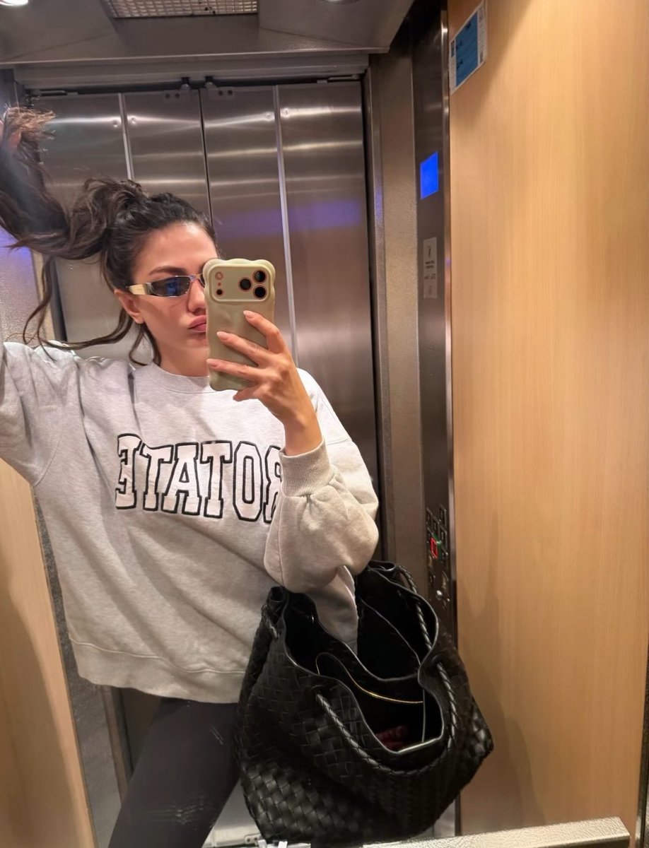 chai🦋 tweet media