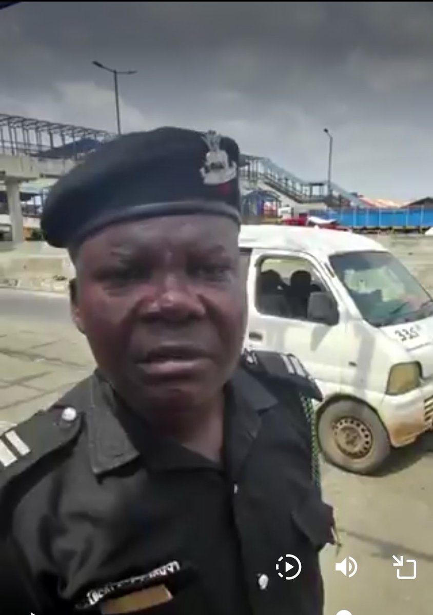 EASYSOURCELAGOS's tweet photo. @JJExclusive1 @SErokwu @TunjiDisu1 @PoliceNG you have just 24hrs to dismiss this barbaric fuuuls from the force. Else, #Endsars2 is loading. https://t.co/tlu0V8lXFm
