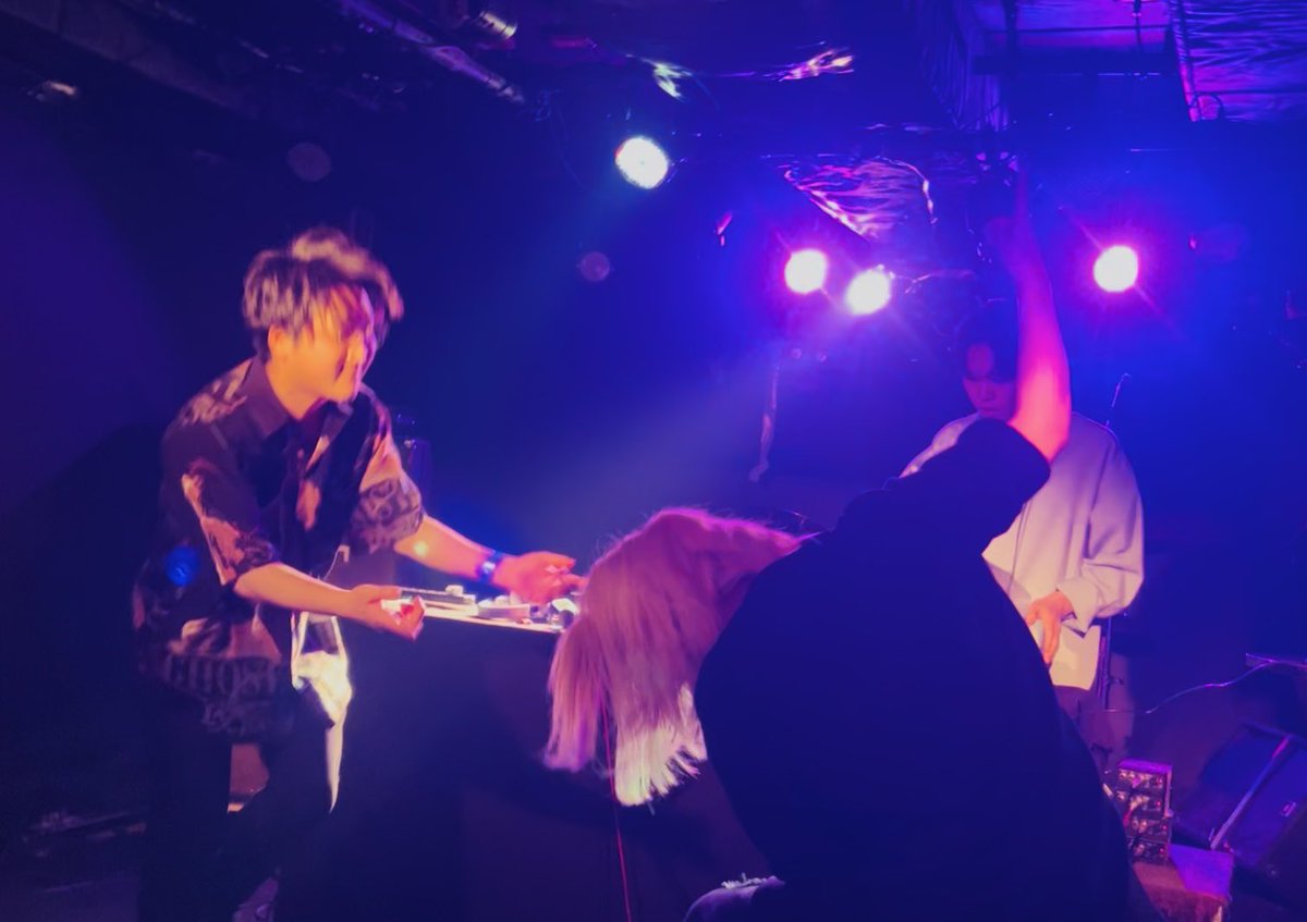 ういろー tweet media