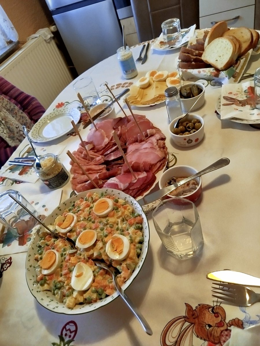 NetiYeti tweet media