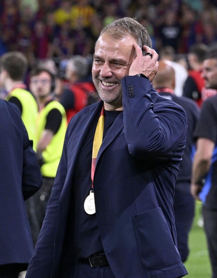 Anabella💙❤️ tweet media