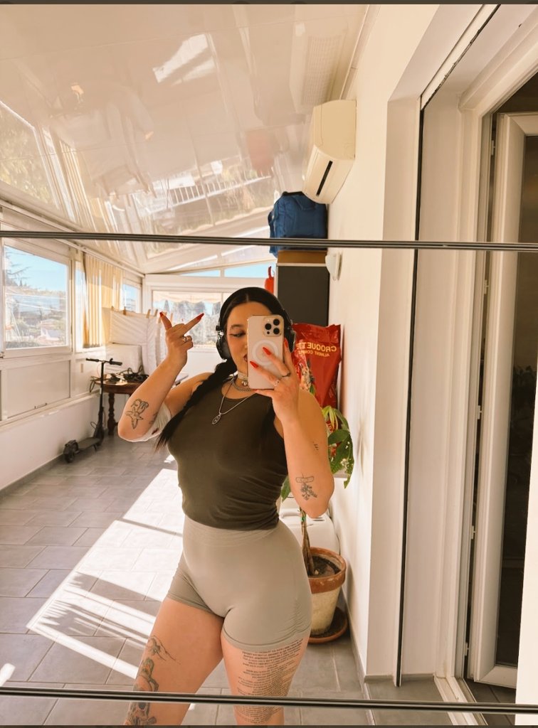 Trinity 🍓 tweet media