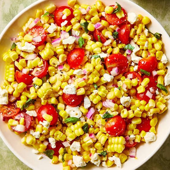 LazyOaksInn's tweet photo. @MoonRidgeSuites Fruit salad with 🍅 
🌽 salad https://t.co/XomylfI0wI