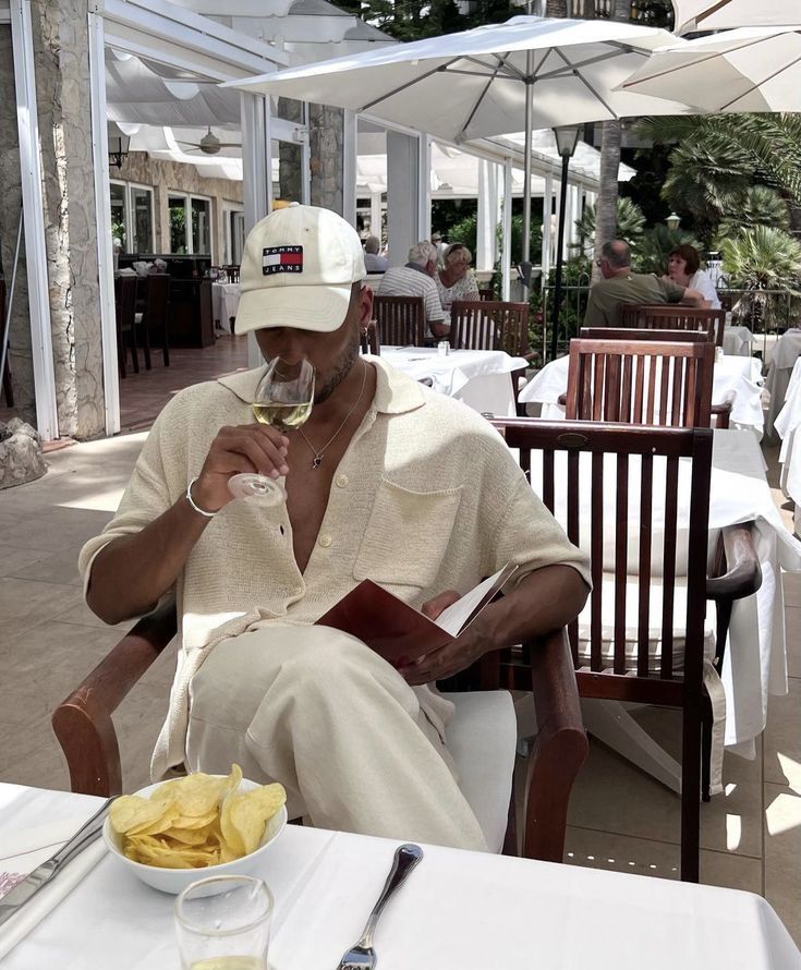 𝗡𝗢𝗠𝗘♠️♠️ tweet media