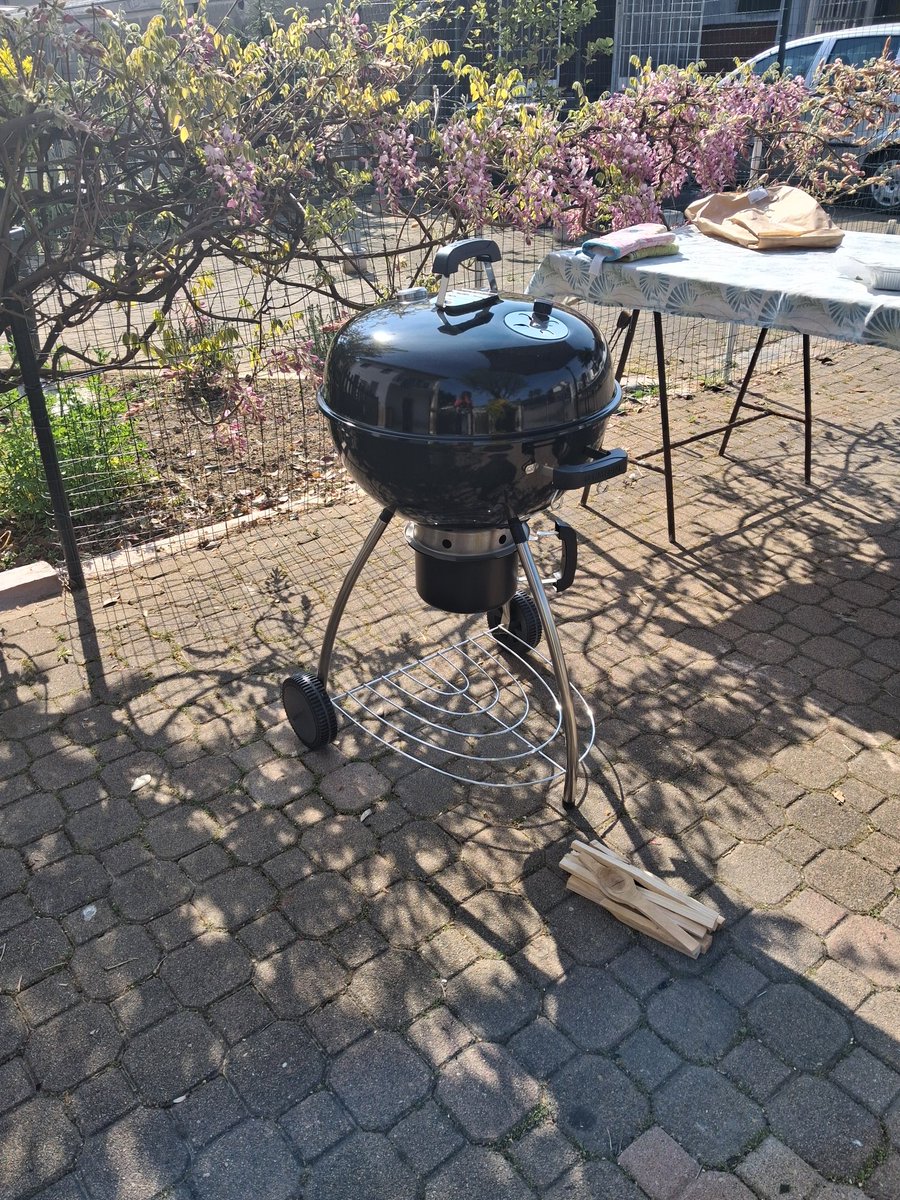 Je〽️ &⚡️TheHolograms⚡️ tweet media