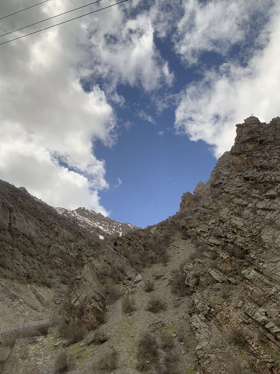 Giderken değil, alıştığımı fark edince buruluyor içim…