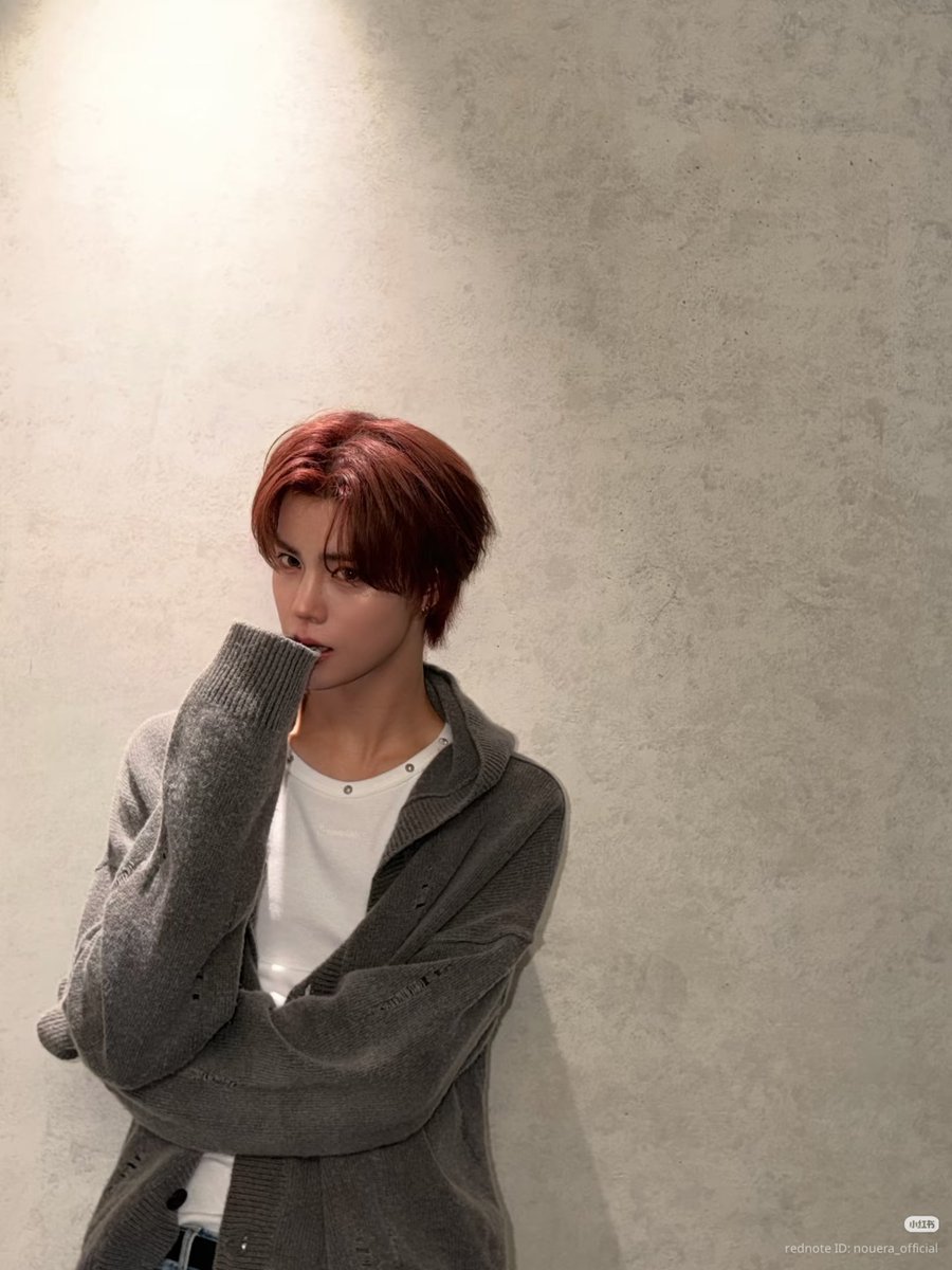 CEGACES's tweet image. 260405 NouerA Instagram, Xhs

"Did you think of me today?"

🎵 nowimyoung - kiss kiss kiss

#NouerA #FAN 
#판 #陈炳帆 @nouera_official