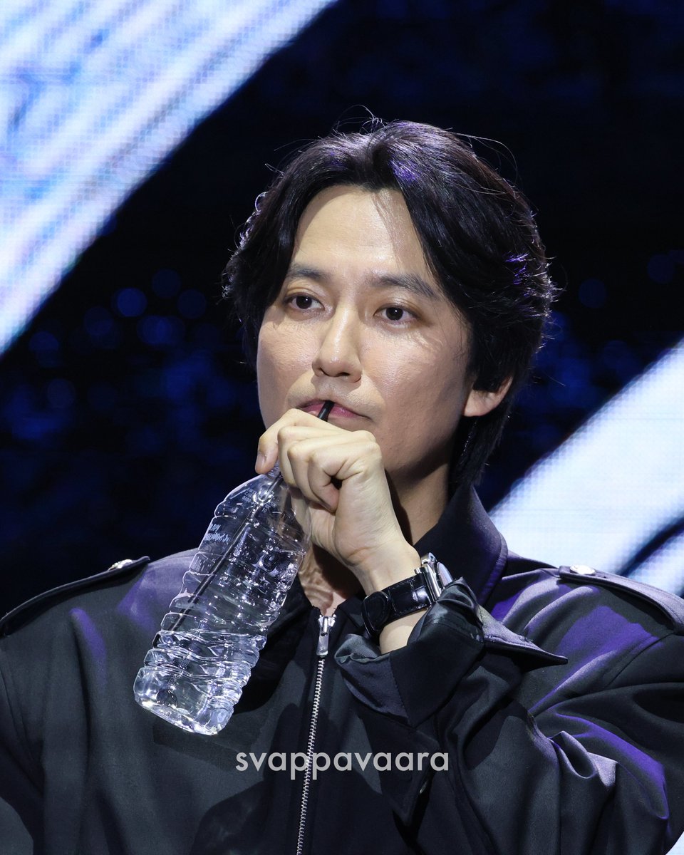 🐿/리수 tweet media