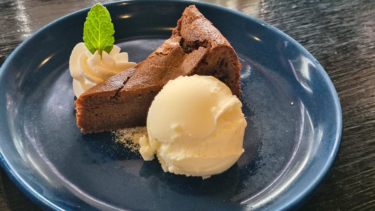 きよ休 tweet media