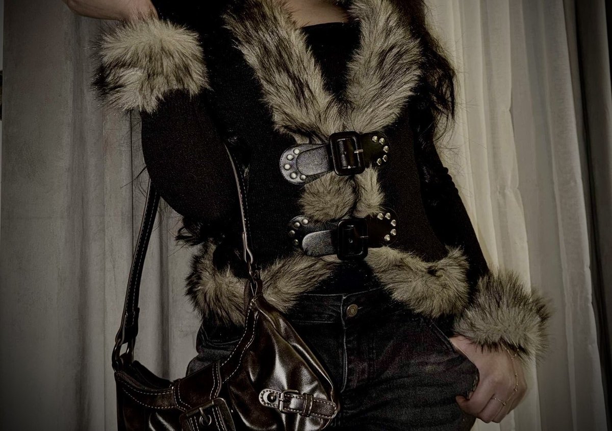 iinvisiblesun's tweet image. #swag