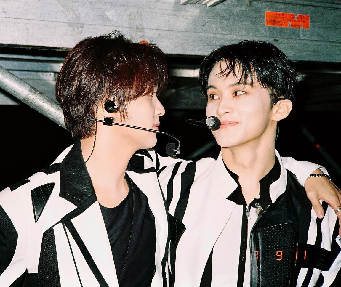 まいづら markhyuck month! tweet media