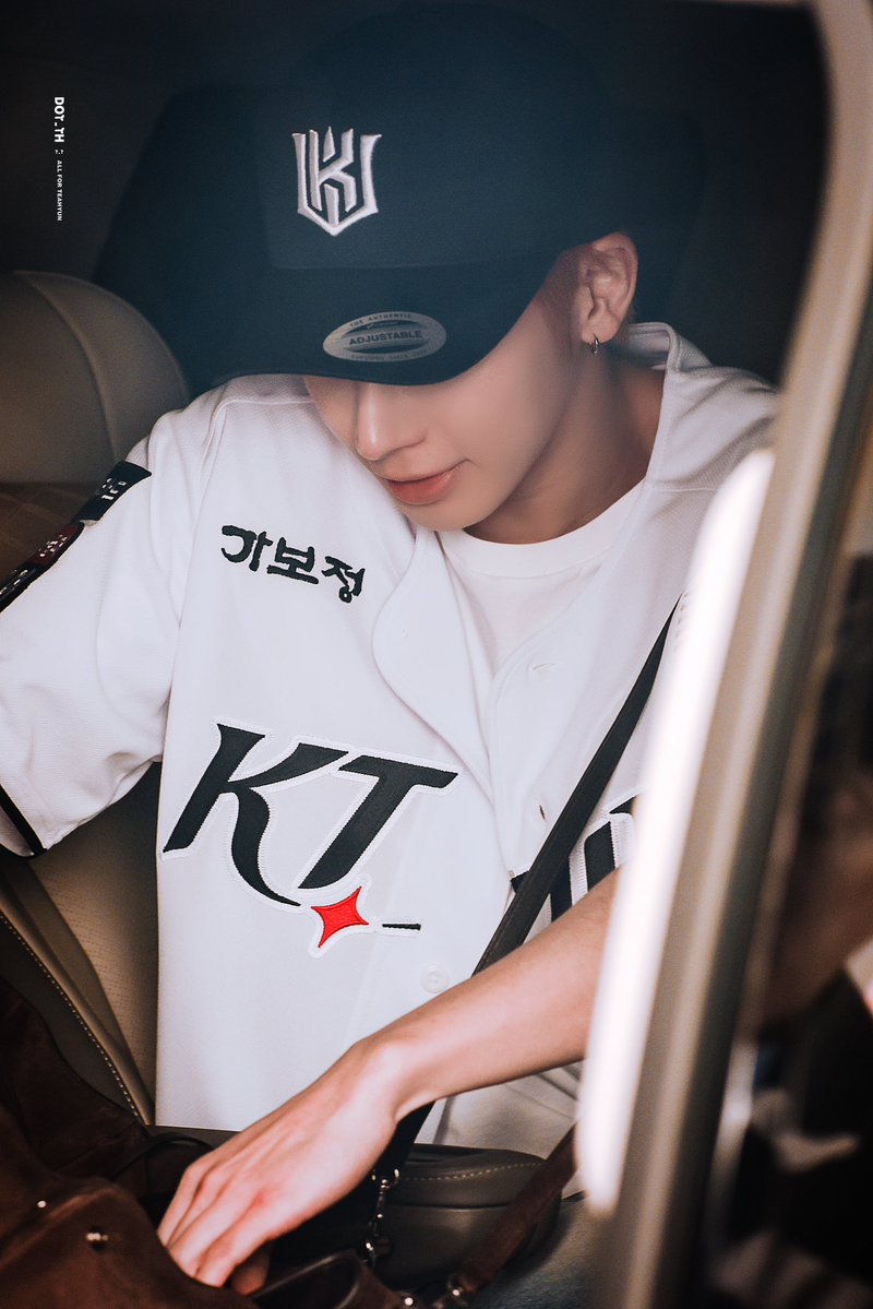 𝗗𝗢𝗧_𝗧𝗛 tweet media