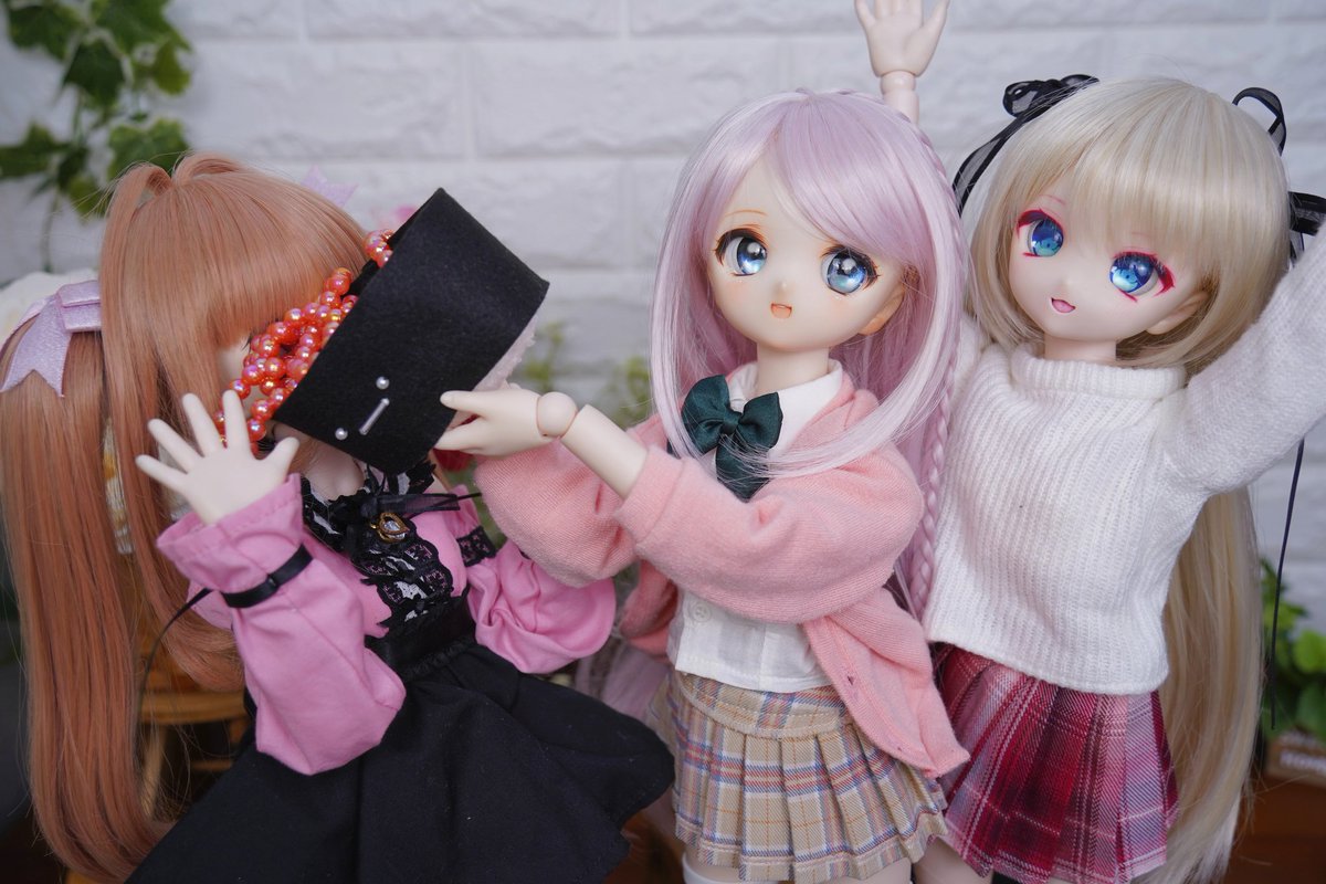 めろか tweet media