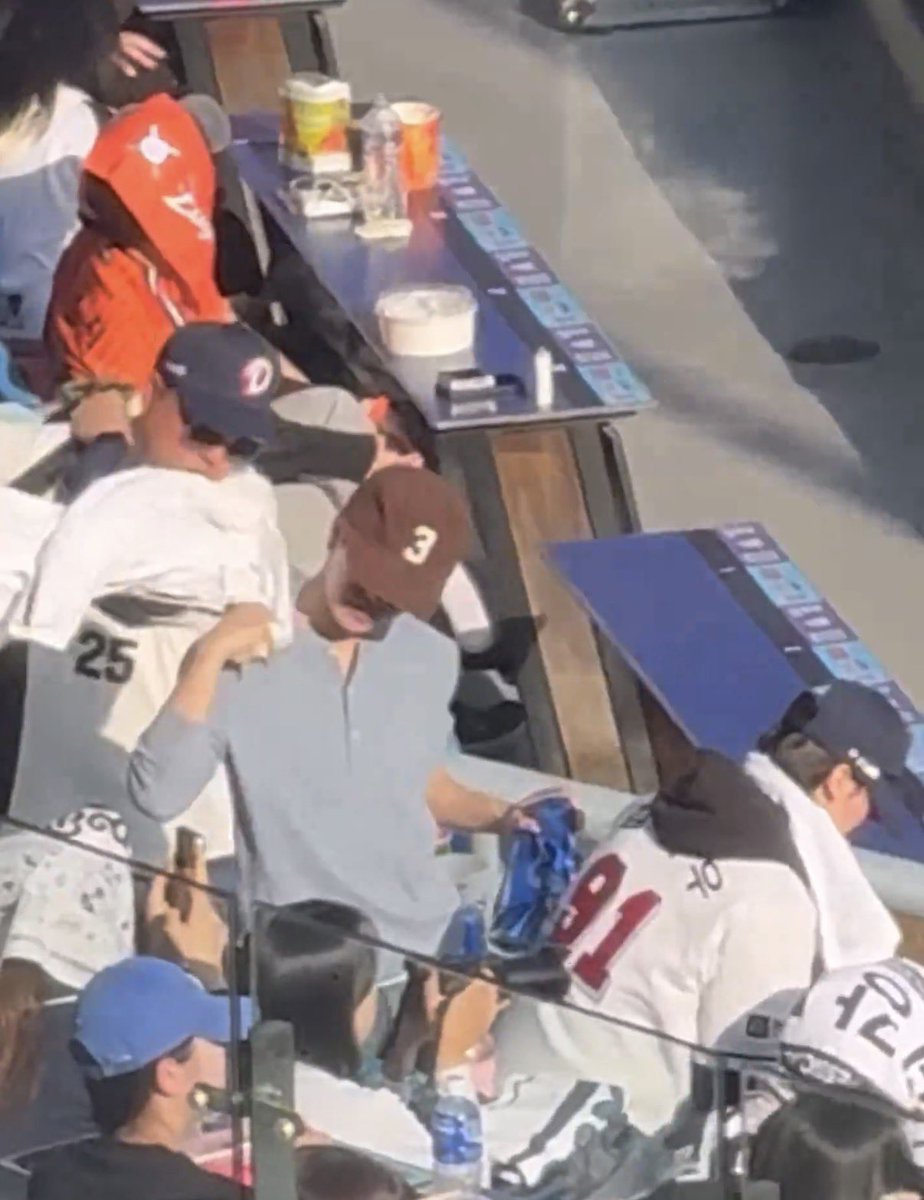 sai 🌸❄️ tweet media