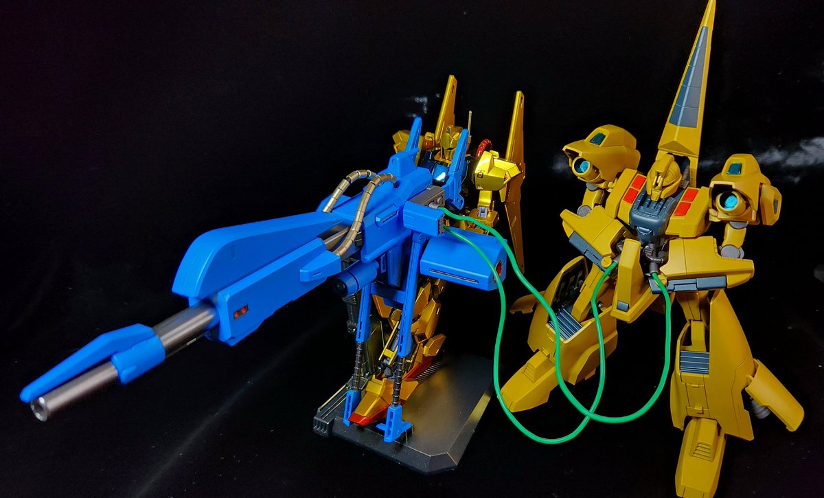 REDFRAMEP02's tweet photo. #ガンプラ
#HGUC 
HGUC メガバズーカランチャー完成しました。
友人からメタスと貰ったジャンクを修理と全塗装しました。
百式は過去に製作したものです。 https://t.co/XbBSUWoIxE
