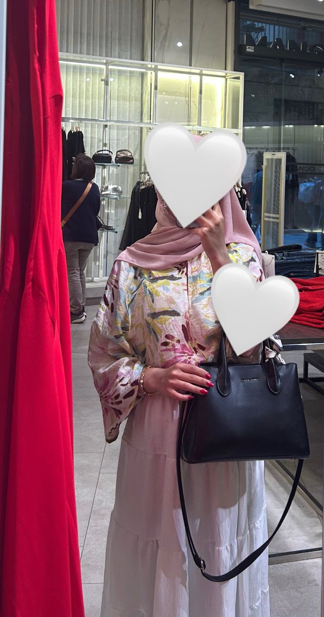 Hiba 🌸 tweet media