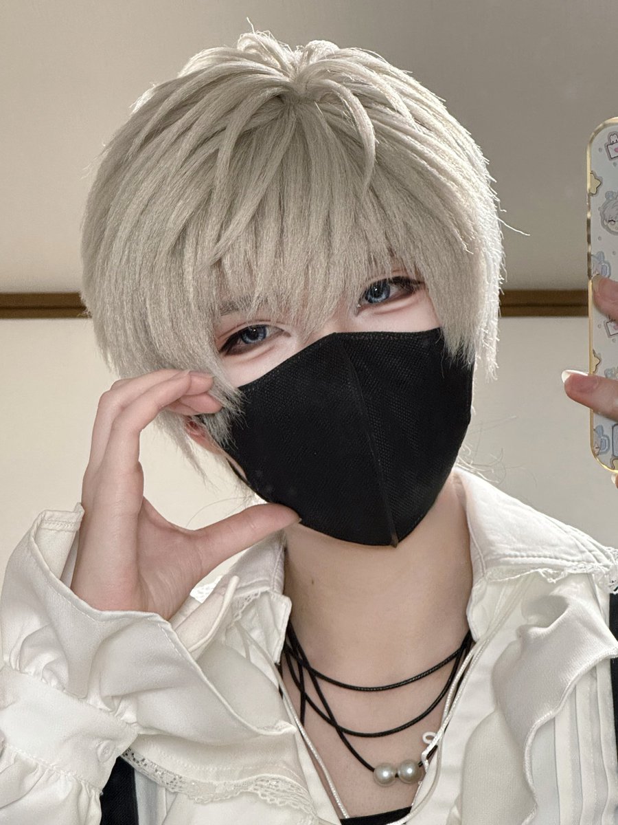 楪 れお tweet media