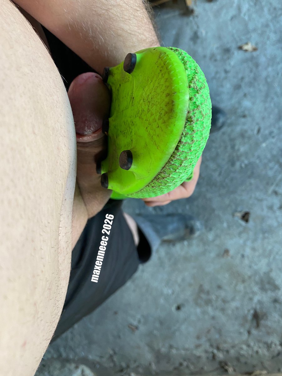 maxenneec, sub :) tweet media