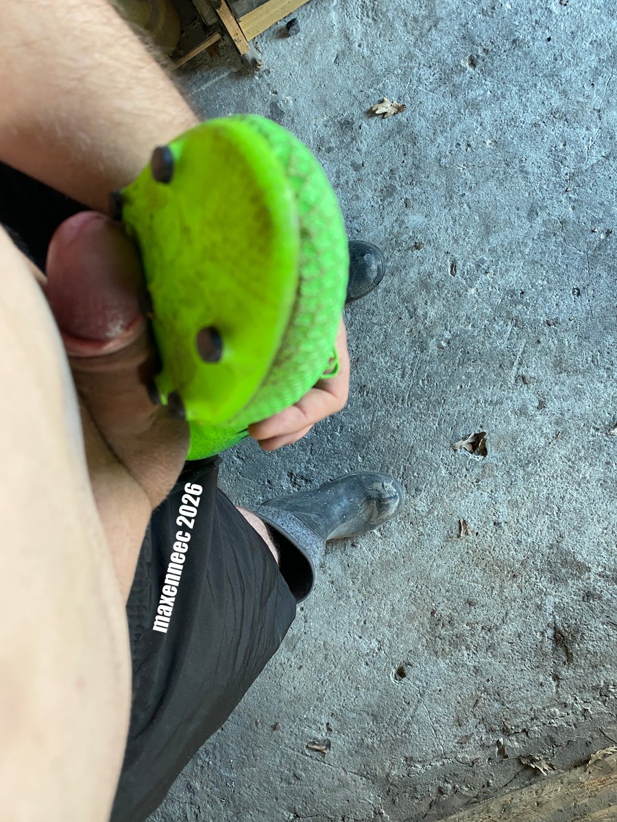 maxenneec, sub :) tweet media