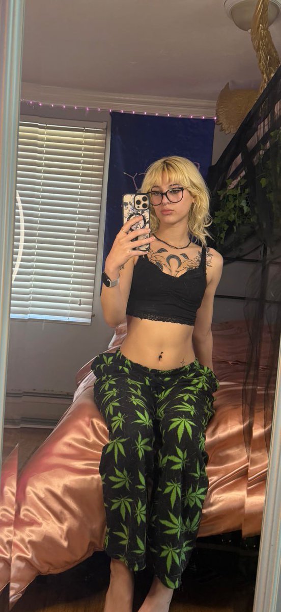 Paigeahgf06's tweet photo. surprise at the end lol https://t.co/wZJidri5Y7