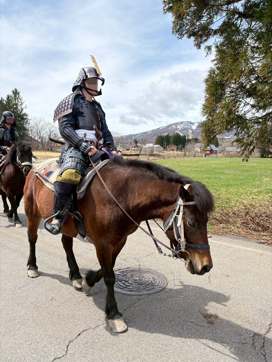 やましろ tweet media