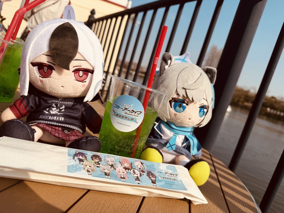 tama_yorosiku's tweet photo. LV.90到達したので更新✨️

ブルアカぬいたちと美味しい物食べたり、お酒嗜んだりと…とりあえず色々してますわ〜!!
ブルアカ語れる先生・酒飲み先生など無限に募集しておりますのでよろしくお願いします〜!!

 #ブルアカ好きと繋がりたい 
 #ブルアカ自己紹介カード
 #ブルーアーカイブ https://t.co/Gp9qRlU6Ui