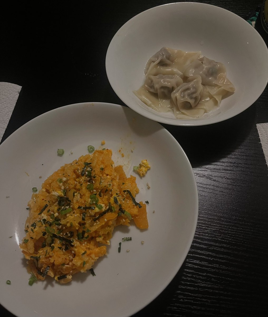 elle⋆.ೃ࿔*:・ tweet media