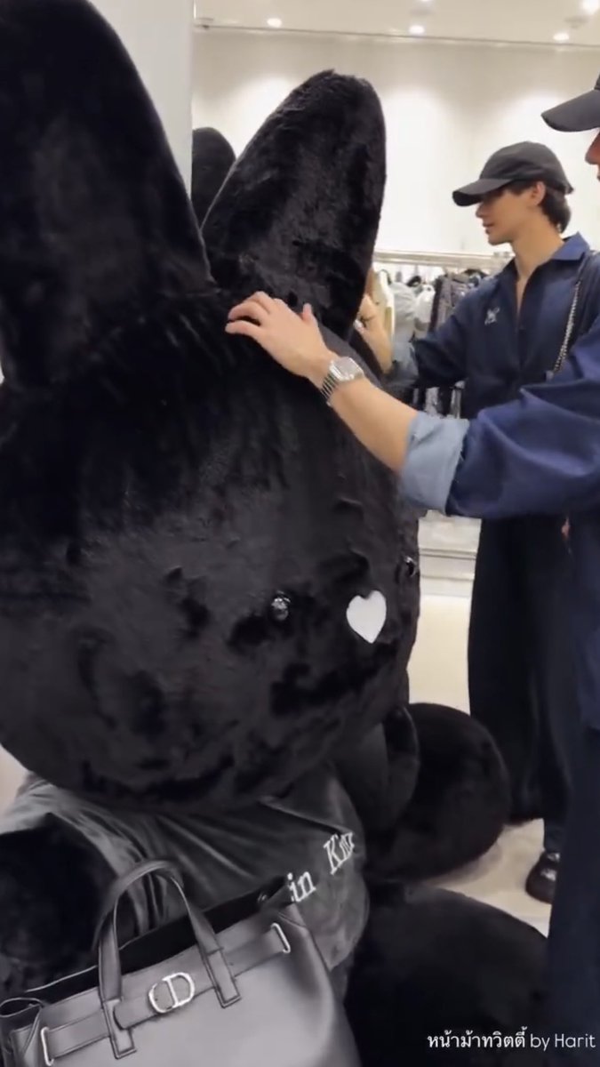 ☁️ melt , ♡ tweet media