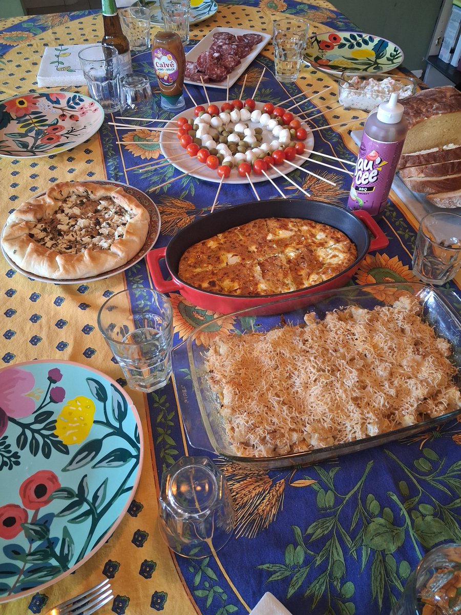 Je〽️ &⚡️TheHolograms⚡️ tweet media