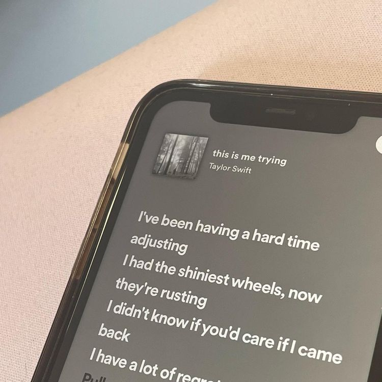 naomi ۶ৎ tweet media