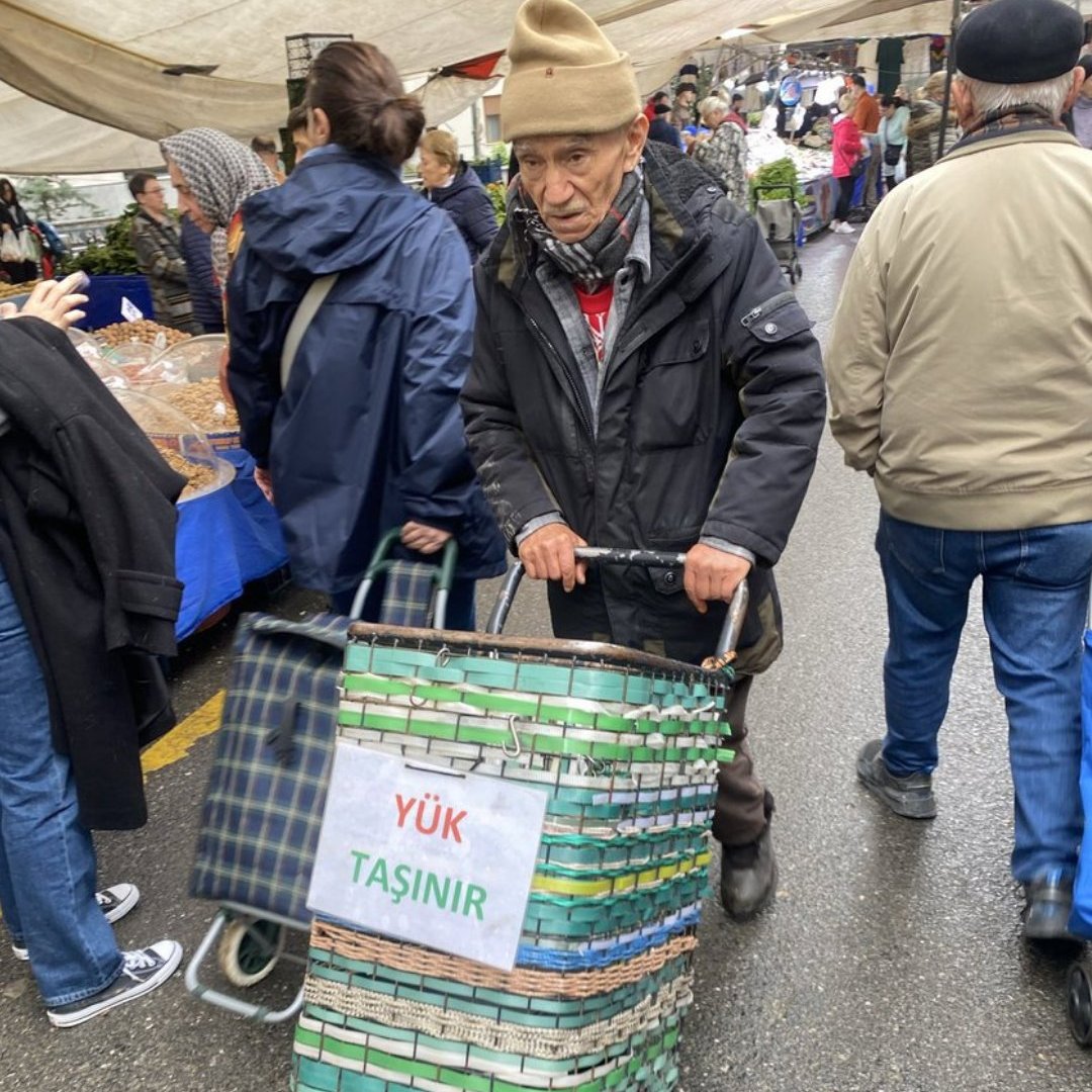 Pusholder tweet media