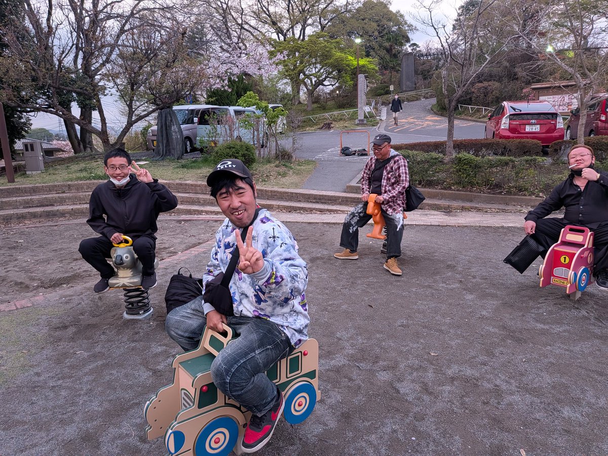 kuma(´._.｀) tweet media