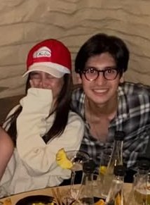 flat_white_☕ tweet media