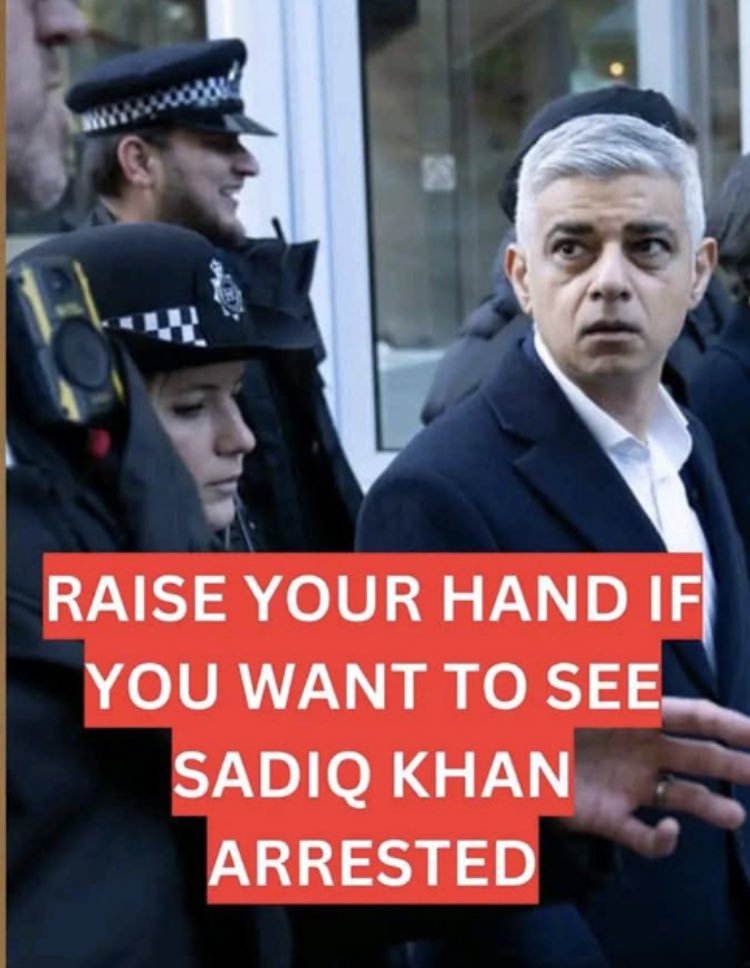 IT LOOKS LIKE GUNS ARE BEING SMUGGLED TO SADICK KHUNT, BY THE POLICE. DON'T BELIEVE THE STORY ABOUT THE POLICE LOST THEIR GUNS.