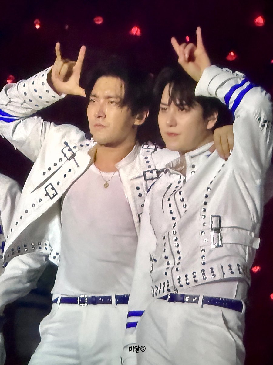 우러빠✌ tweet media