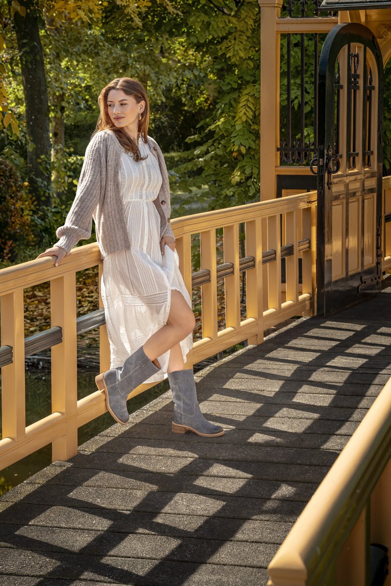 luxurylifestyle's tweet image. Söfft Introduces Fall/Winter 2025 Collection: Style Without Sacrifice luxurylifestyle.com/headlines/soff… #boots #footwear #shoes #fashion