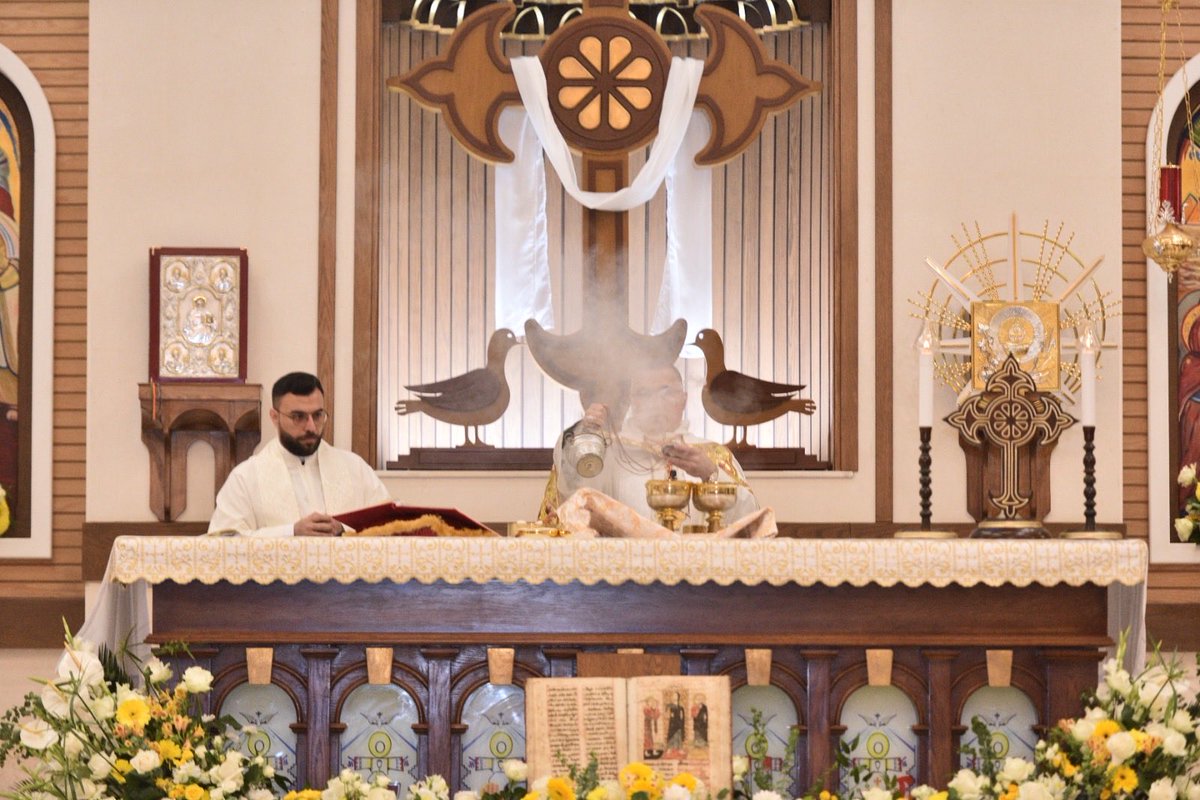 bishopwarda's tweet photo. Blessed are the peacemakers,
    for they will be called children of God.
Blessed are those who are persecuted because of righteousness,
    for theirs is the kingdom of heaven.
 
Listen to the risen Jesus: He is always with us, especially in His true Presence in the Eucharist https://t.co/uTzoHnS6TD