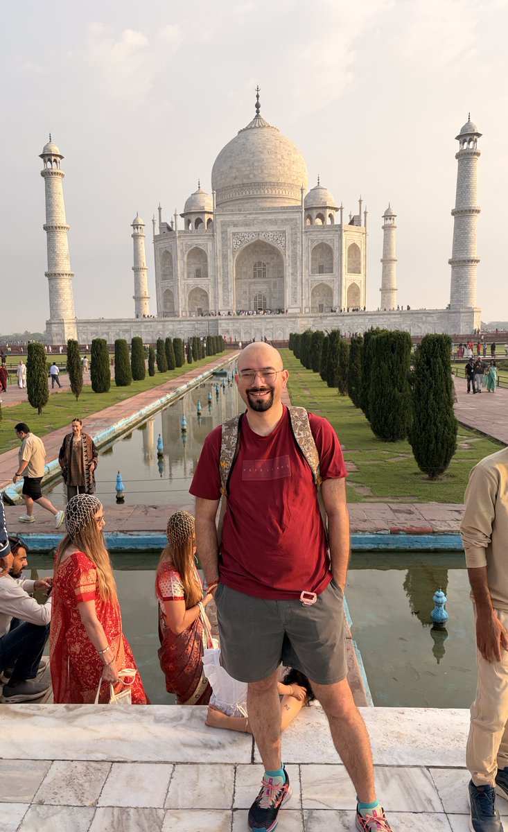 Akash Tiwari tweet media