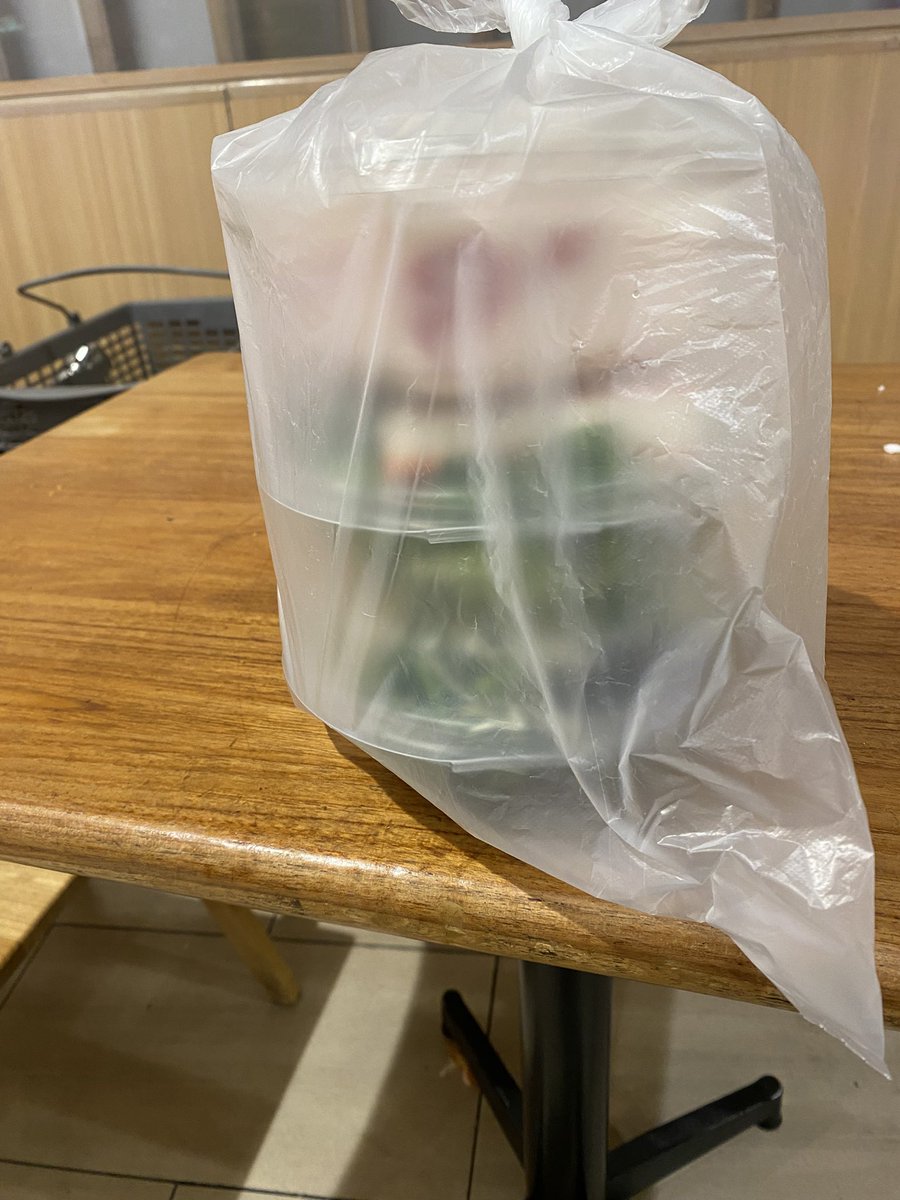 ann_affaf's tweet photo. Padahal mau belanja juga di aeon tapi buat belanjaan yg ini jadi anak nyokap dulu, sisa belanjaan yg lain nnti beli sendiri 😅 https://t.co/LskGHZMzdp